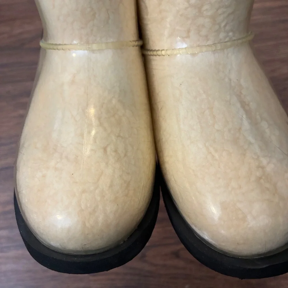 UGG Classic Clear Mini Waterproof Boots‎ Natural Black Women's US 5 EU 35